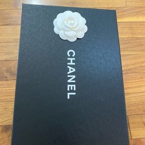 Chanel shoe box